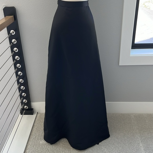 Pinky & Me 2 piece polyester black shell & skirt - Picture 8 of 12